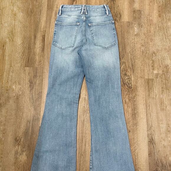 Good American Sky Blue Flare Jeans - Picture 7 of 11